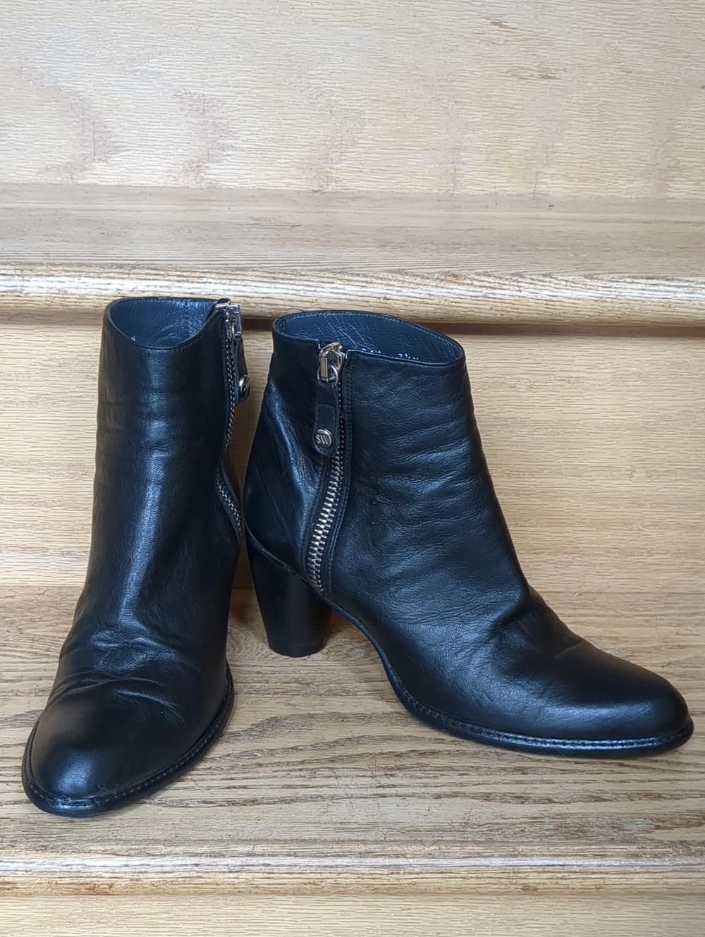 Stuart Weitzman Black Leather Side-Zip Ankle Boots